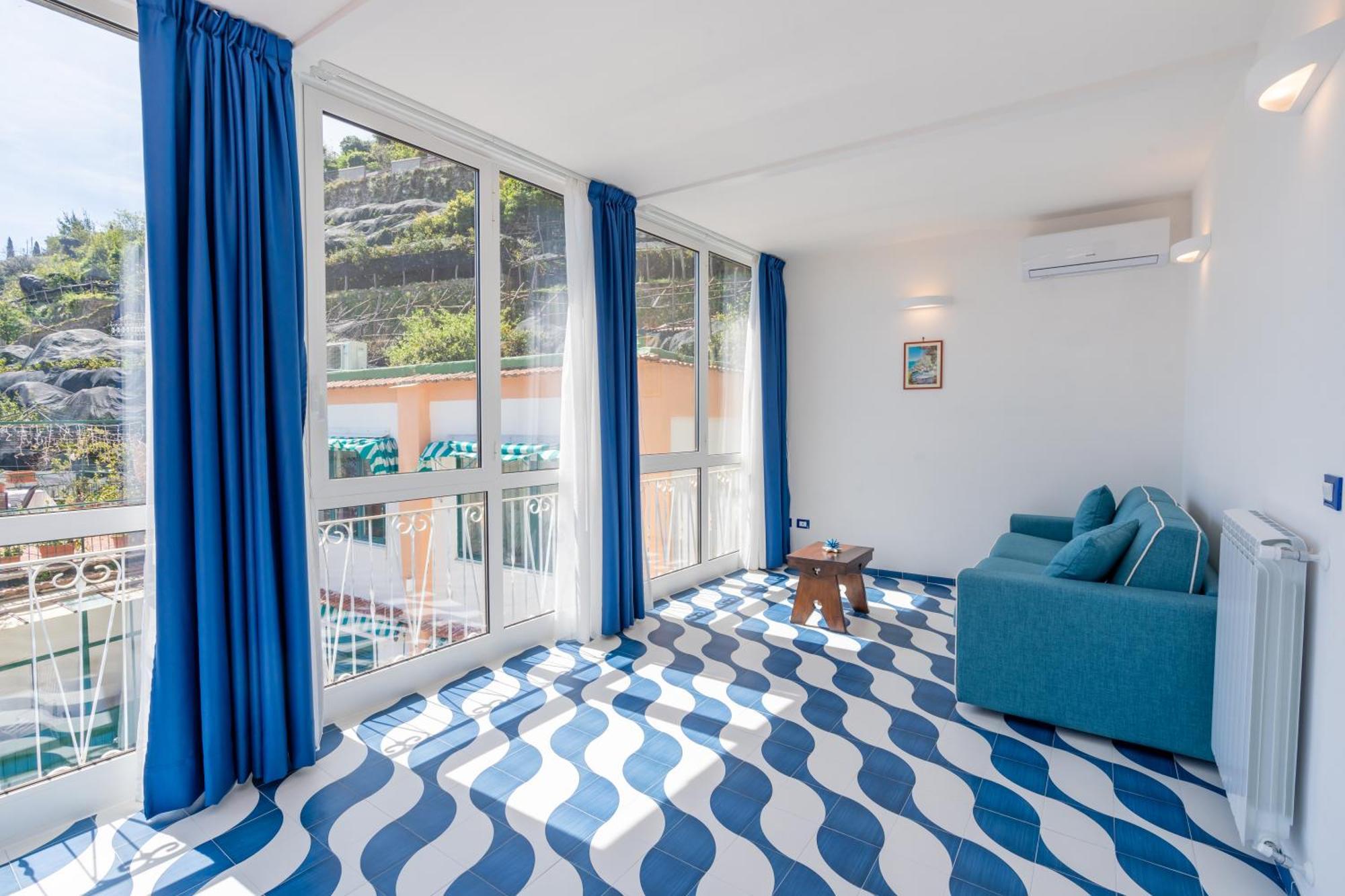 Elite Luxury Suites Minori Exterior foto